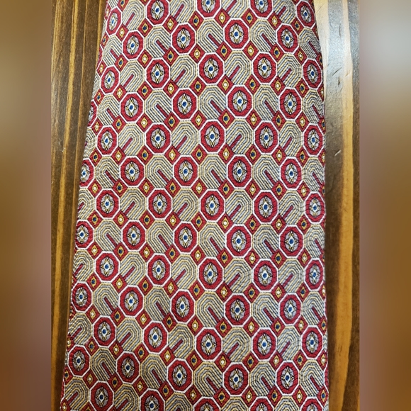 Geoffrey Beene Necktie - Picture 6 of 10